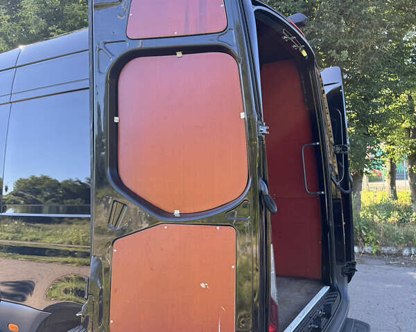 Черный Мерседес Sprinter, объемом двигателя 2 л и пробегом 220 тыс. км за 33500 $, фото 29 на Automoto.ua