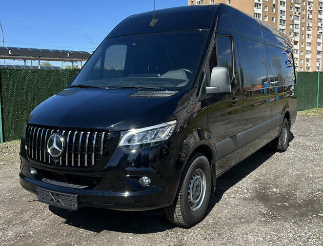 Черный Мерседес Sprinter, объемом двигателя 3 л и пробегом 130 тыс. км за 43500 $, фото 1 на Automoto.ua