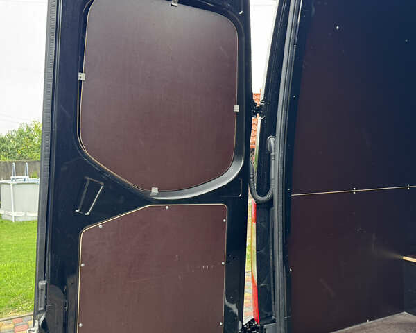 Чорний Мерседес Sprinter, об'ємом двигуна 2 л та пробігом 210 тис. км за 35800 $, фото 44 на Automoto.ua