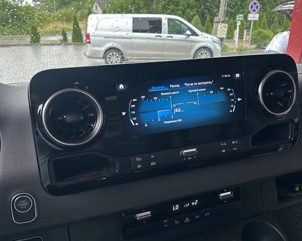 Черный Мерседес Sprinter, объемом двигателя 2.99 л и пробегом 116 тыс. км за 51966 $, фото 25 на Automoto.ua