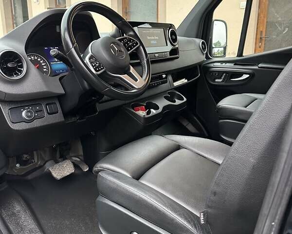 Черный Мерседес Sprinter, объемом двигателя 2.99 л и пробегом 116 тыс. км за 51966 $, фото 5 на Automoto.ua