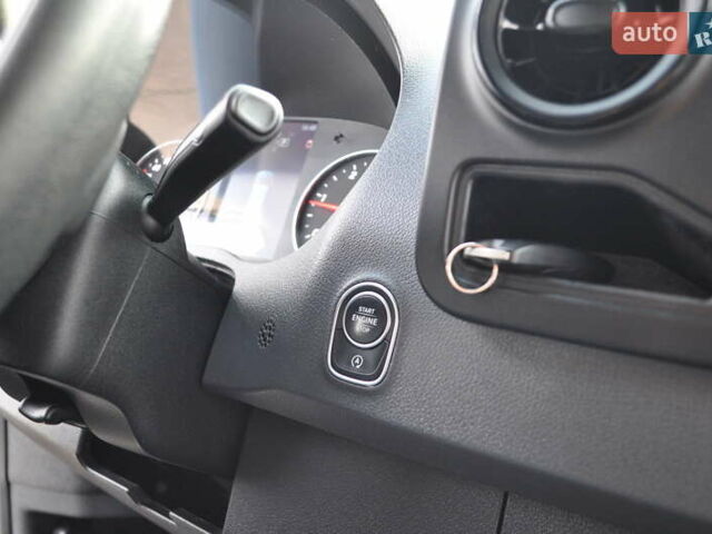 Чорний Мерседес Sprinter, об'ємом двигуна 2 л та пробігом 281 тис. км за 35000 $, фото 58 на Automoto.ua