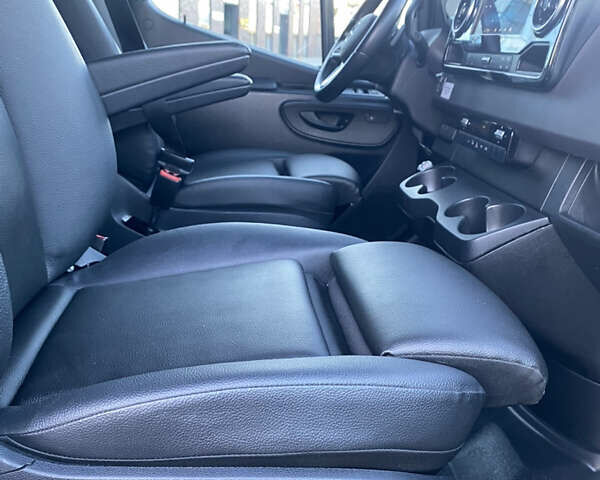 Черный Мерседес Sprinter, объемом двигателя 2.99 л и пробегом 78 тыс. км за 55000 $, фото 45 на Automoto.ua