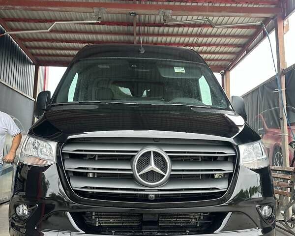 Черный Мерседес Sprinter, объемом двигателя 2.99 л и пробегом 116 тыс. км за 51966 $, фото 34 на Automoto.ua
