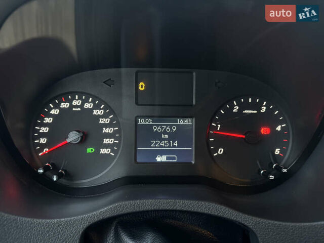 Черный Мерседес Sprinter, объемом двигателя 2.14 л и пробегом 200 тыс. км за 49000 $, фото 18 на Automoto.ua