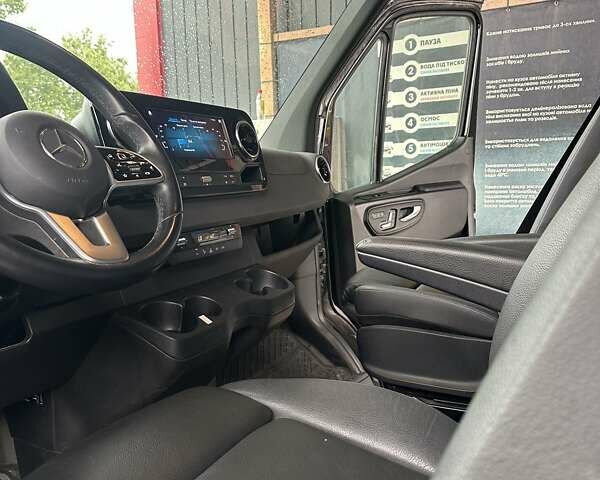 Черный Мерседес Sprinter, объемом двигателя 2.99 л и пробегом 116 тыс. км за 51966 $, фото 29 на Automoto.ua