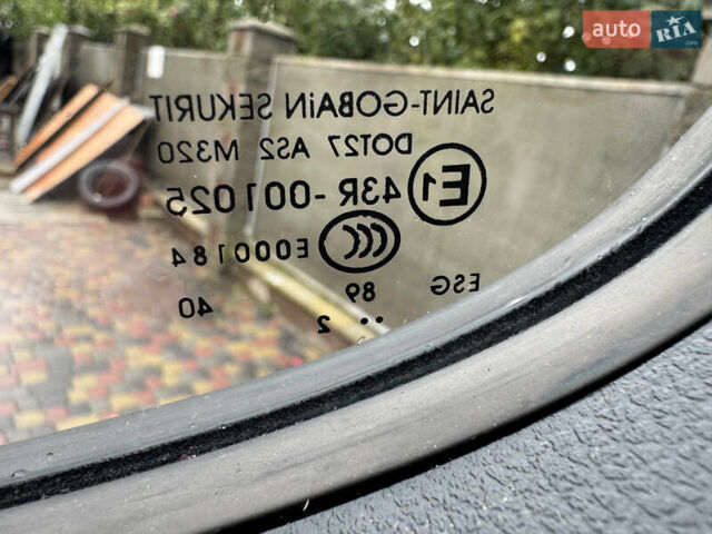 Чорний Мерседес Sprinter, об'ємом двигуна 2 л та пробігом 210 тис. км за 35800 $, фото 62 на Automoto.ua