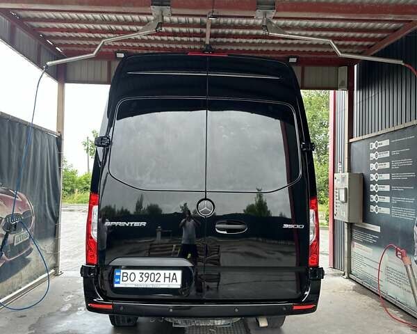 Черный Мерседес Sprinter, объемом двигателя 2.99 л и пробегом 116 тыс. км за 51966 $, фото 42 на Automoto.ua
