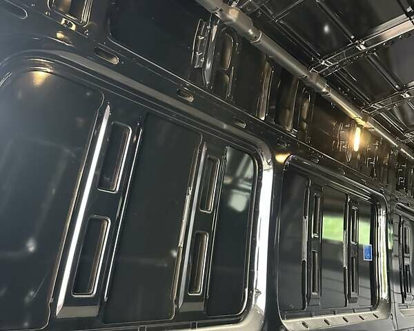 Черный Мерседес Sprinter, объемом двигателя 2.99 л и пробегом 116 тыс. км за 51966 $, фото 44 на Automoto.ua