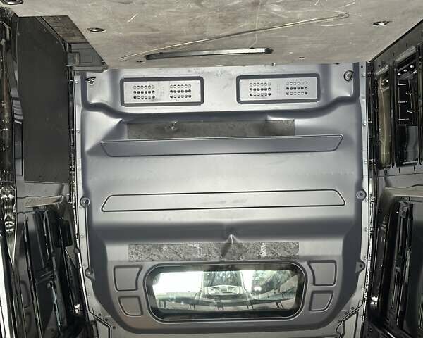 Черный Мерседес Sprinter, объемом двигателя 2.99 л и пробегом 116 тыс. км за 51966 $, фото 49 на Automoto.ua