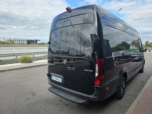 Черный Мерседес Sprinter, объемом двигателя 2 л и пробегом 282 тыс. км за 34200 $, фото 2 на Automoto.ua