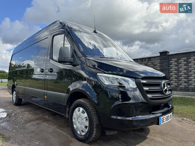 Чорний Мерседес Sprinter, об'ємом двигуна 2 л та пробігом 268 тис. км за 33900 $, фото 1 на Automoto.ua