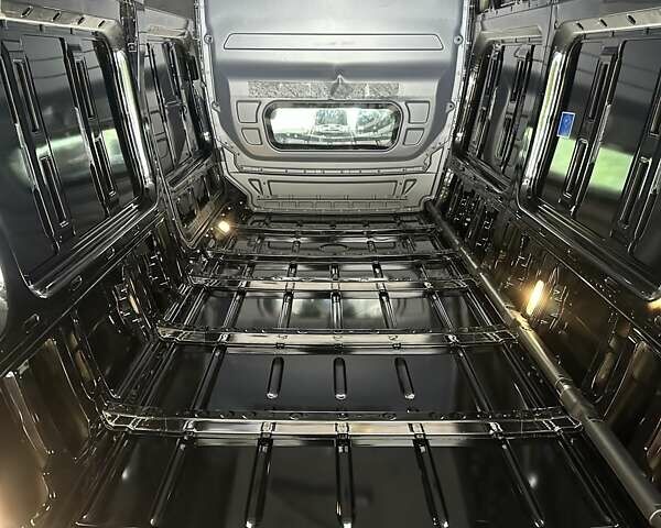 Черный Мерседес Sprinter, объемом двигателя 2.99 л и пробегом 116 тыс. км за 51966 $, фото 43 на Automoto.ua