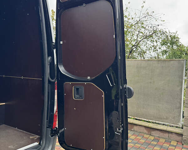 Чорний Мерседес Sprinter, об'ємом двигуна 2 л та пробігом 210 тис. км за 35800 $, фото 45 на Automoto.ua