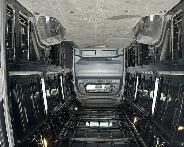 Черный Мерседес Sprinter, объемом двигателя 2.99 л и пробегом 116 тыс. км за 51966 $, фото 41 на Automoto.ua