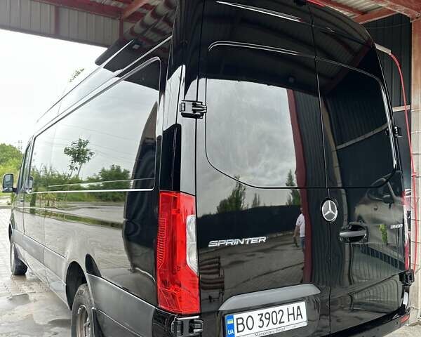 Черный Мерседес Sprinter, объемом двигателя 2.99 л и пробегом 116 тыс. км за 51966 $, фото 35 на Automoto.ua