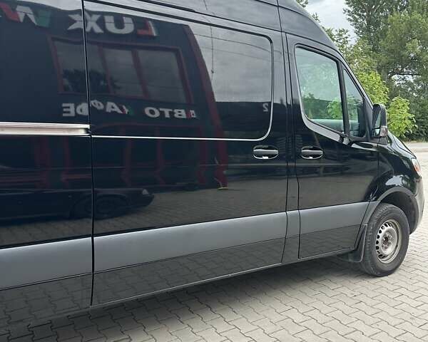 Черный Мерседес Sprinter, объемом двигателя 2.99 л и пробегом 116 тыс. км за 51966 $, фото 47 на Automoto.ua