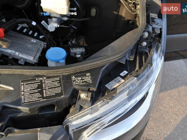 Чорний Мерседес Sprinter, об'ємом двигуна 2 л та пробігом 281 тис. км за 35000 $, фото 61 на Automoto.ua