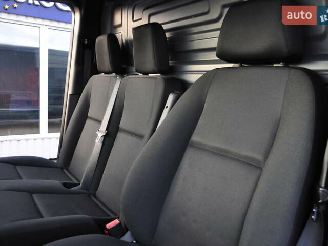 Чорний Мерседес Sprinter, об'ємом двигуна 2 л та пробігом 281 тис. км за 35000 $, фото 53 на Automoto.ua