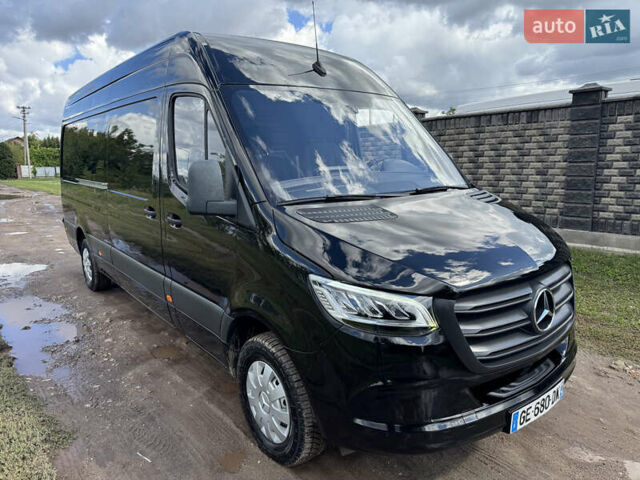 Чорний Мерседес Sprinter, об'ємом двигуна 2 л та пробігом 268 тис. км за 33900 $, фото 3 на Automoto.ua