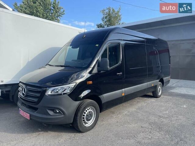 Черный Мерседес Sprinter, объемом двигателя 1.95 л и пробегом 240 тыс. км за 34000 $, фото 1 на Automoto.ua