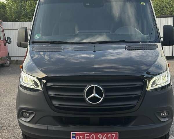 Черный Мерседес Sprinter, объемом двигателя 1.95 л и пробегом 240 тыс. км за 34000 $, фото 8 на Automoto.ua