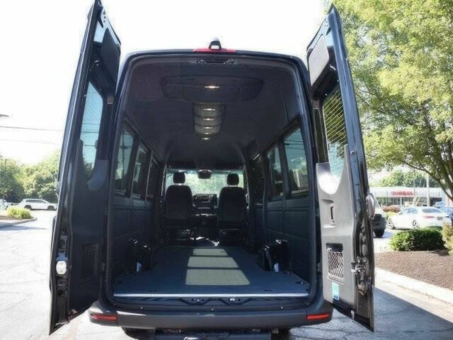 Чорний Мерседес Sprinter, об'ємом двигуна 2 л та пробігом 14 тис. км за 20000 $, фото 6 на Automoto.ua