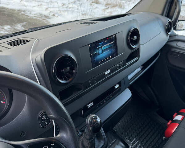 Черный Мерседес Sprinter, объемом двигателя 2.2 л и пробегом 218 тыс. км за 30500 $, фото 11 на Automoto.ua