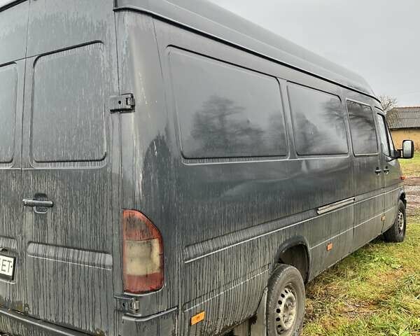 Чорний Мерседес Sprinter, об'ємом двигуна 2.2 л та пробігом 630 тис. км за 6700 $, фото 1 на Automoto.ua