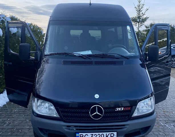 Черный Мерседес Sprinter, объемом двигателя 2.2 л и пробегом 360 тыс. км за 13999 $, фото 1 на Automoto.ua