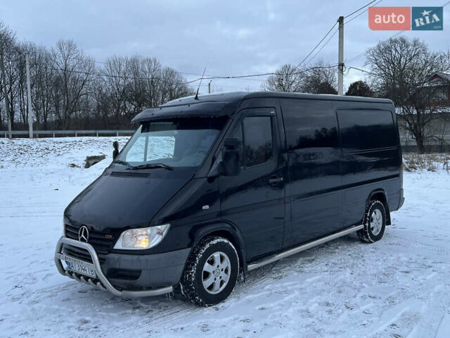Черный Мерседес Sprinter, объемом двигателя 2.7 л и пробегом 453 тыс. км за 8700 $, фото 16 на Automoto.ua