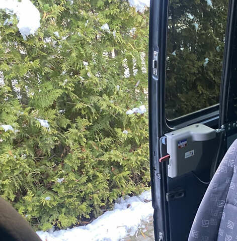 Черный Мерседес Sprinter, объемом двигателя 2.2 л и пробегом 360 тыс. км за 13999 $, фото 15 на Automoto.ua