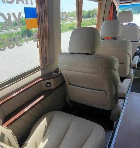 Чорний Мерседес Sprinter, об'ємом двигуна 3 л та пробігом 680 тис. км за 23081 $, фото 5 на Automoto.ua