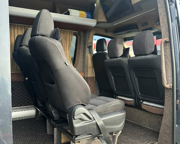 Черный Мерседес Sprinter, объемом двигателя 2.99 л и пробегом 675 тыс. км за 16800 $, фото 11 на Automoto.ua