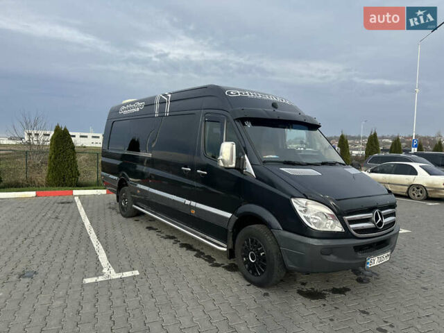 Черный Мерседес Sprinter, объемом двигателя 2.99 л и пробегом 675 тыс. км за 16800 $, фото 7 на Automoto.ua