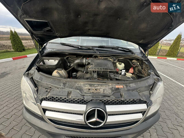 Черный Мерседес Sprinter, объемом двигателя 2.99 л и пробегом 675 тыс. км за 16800 $, фото 25 на Automoto.ua