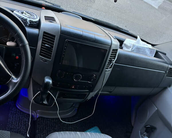 Черный Мерседес Sprinter, объемом двигателя 3 л и пробегом 200 тыс. км за 33835 $, фото 7 на Automoto.ua