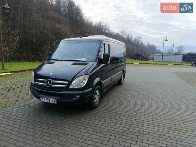 Черный Мерседес Sprinter, объемом двигателя 2.2 л и пробегом 560 тыс. км за 11999 $, фото 6 на Automoto.ua