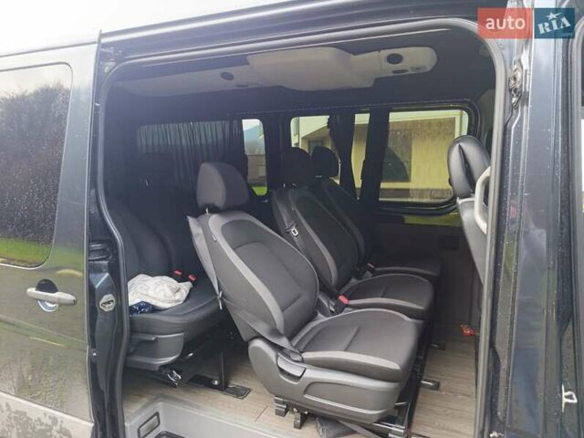 Черный Мерседес Sprinter, объемом двигателя 2.2 л и пробегом 560 тыс. км за 11999 $, фото 4 на Automoto.ua