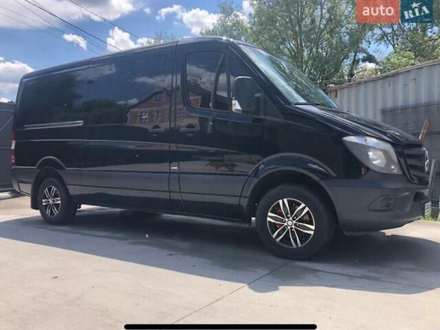 Черный Мерседес Sprinter, объемом двигателя 2.2 л и пробегом 260 тыс. км за 24000 $, фото 3 на Automoto.ua