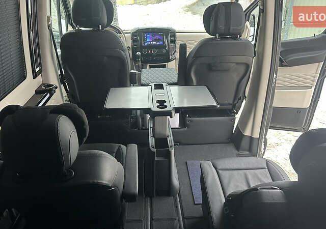 Чорний Мерседес Sprinter, об'ємом двигуна 2.99 л та пробігом 120 тис. км за 76337 $, фото 36 на Automoto.ua