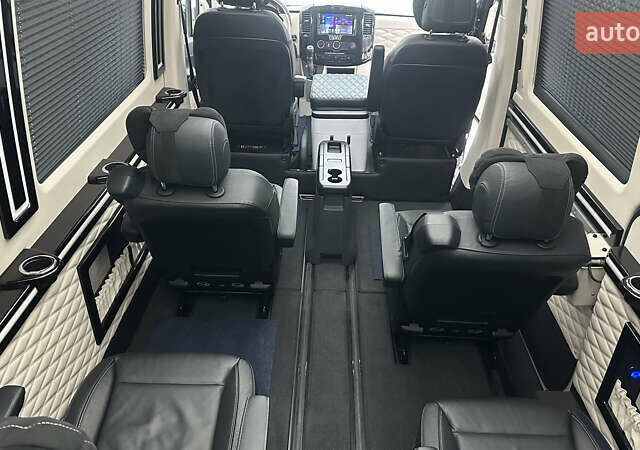 Чорний Мерседес Sprinter, об'ємом двигуна 2.99 л та пробігом 120 тис. км за 76337 $, фото 23 на Automoto.ua