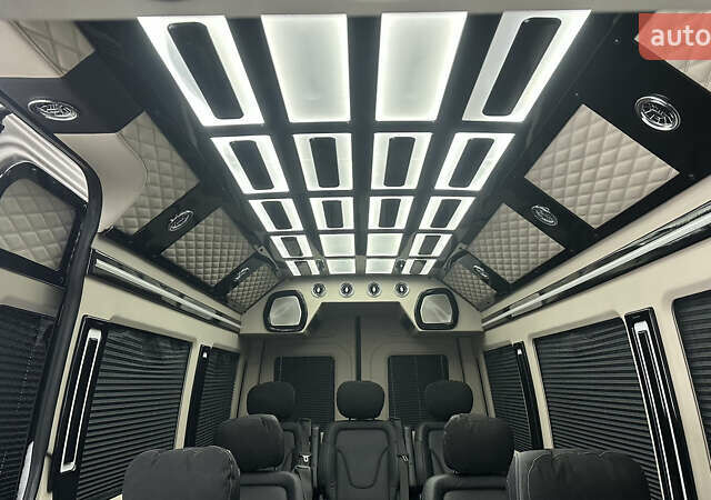 Чорний Мерседес Sprinter, об'ємом двигуна 2.99 л та пробігом 120 тис. км за 76337 $, фото 20 на Automoto.ua