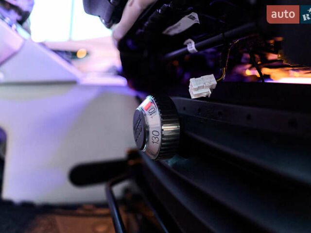 Чорний Мерседес Sprinter, об'ємом двигуна 2.14 л та пробігом 522 тис. км за 56000 $, фото 74 на Automoto.ua