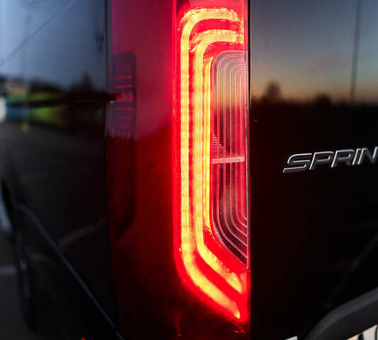 Чорний Мерседес Sprinter, об'ємом двигуна 2.14 л та пробігом 522 тис. км за 56000 $, фото 24 на Automoto.ua