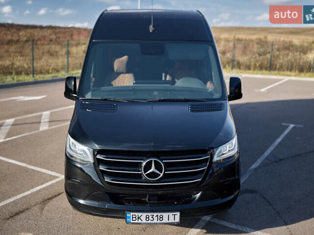 Черный Мерседес Sprinter, объемом двигателя 2.14 л и пробегом 432 тыс. км за 57800 $, фото 5 на Automoto.ua
