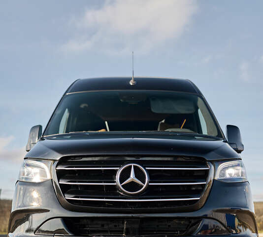 Черный Мерседес Sprinter, объемом двигателя 2.14 л и пробегом 432 тыс. км за 57800 $, фото 6 на Automoto.ua