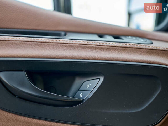 Черный Мерседес Sprinter, объемом двигателя 2.14 л и пробегом 432 тыс. км за 57800 $, фото 55 на Automoto.ua