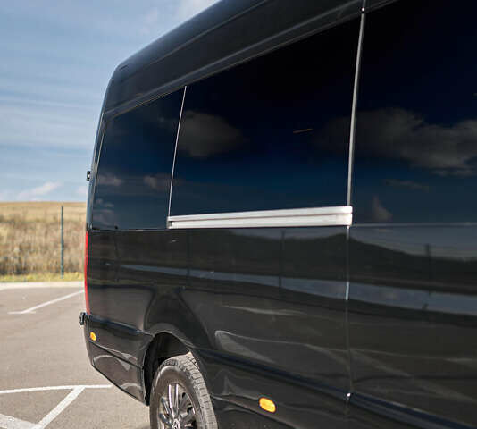 Черный Мерседес Sprinter, объемом двигателя 2.14 л и пробегом 432 тыс. км за 57800 $, фото 25 на Automoto.ua