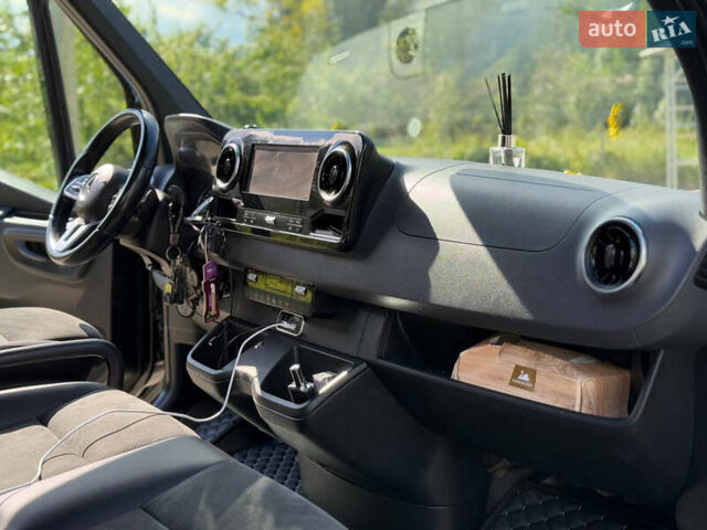 Чорний Мерседес Sprinter, об'ємом двигуна 2.99 л та пробігом 184 тис. км за 51000 $, фото 29 на Automoto.ua